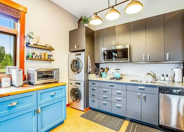 Olympic Discovery Cottage